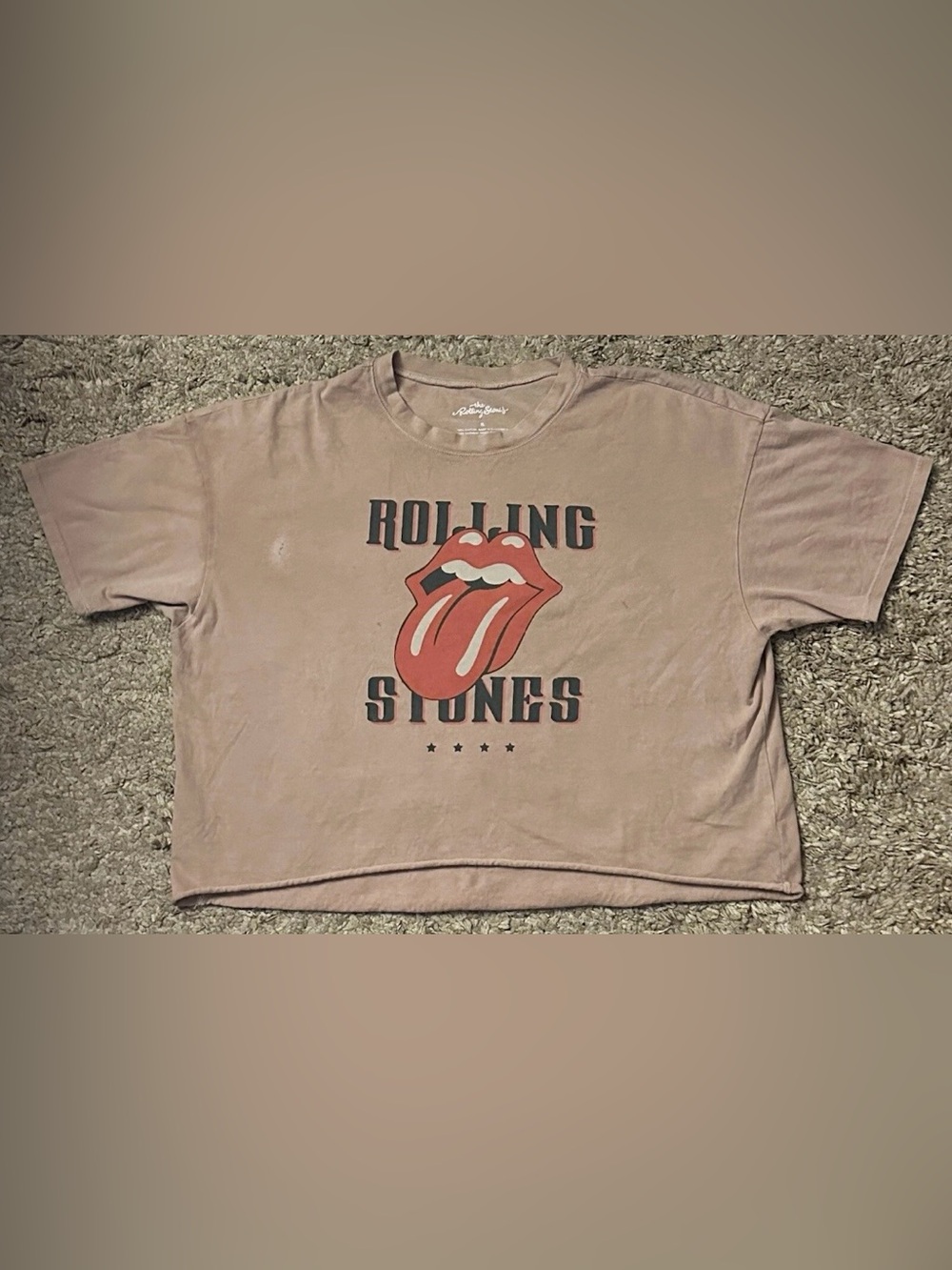 AE Women’s S Tan The Rolling Stones Graphic Logo Cropped Short Sleeve T-Shirt